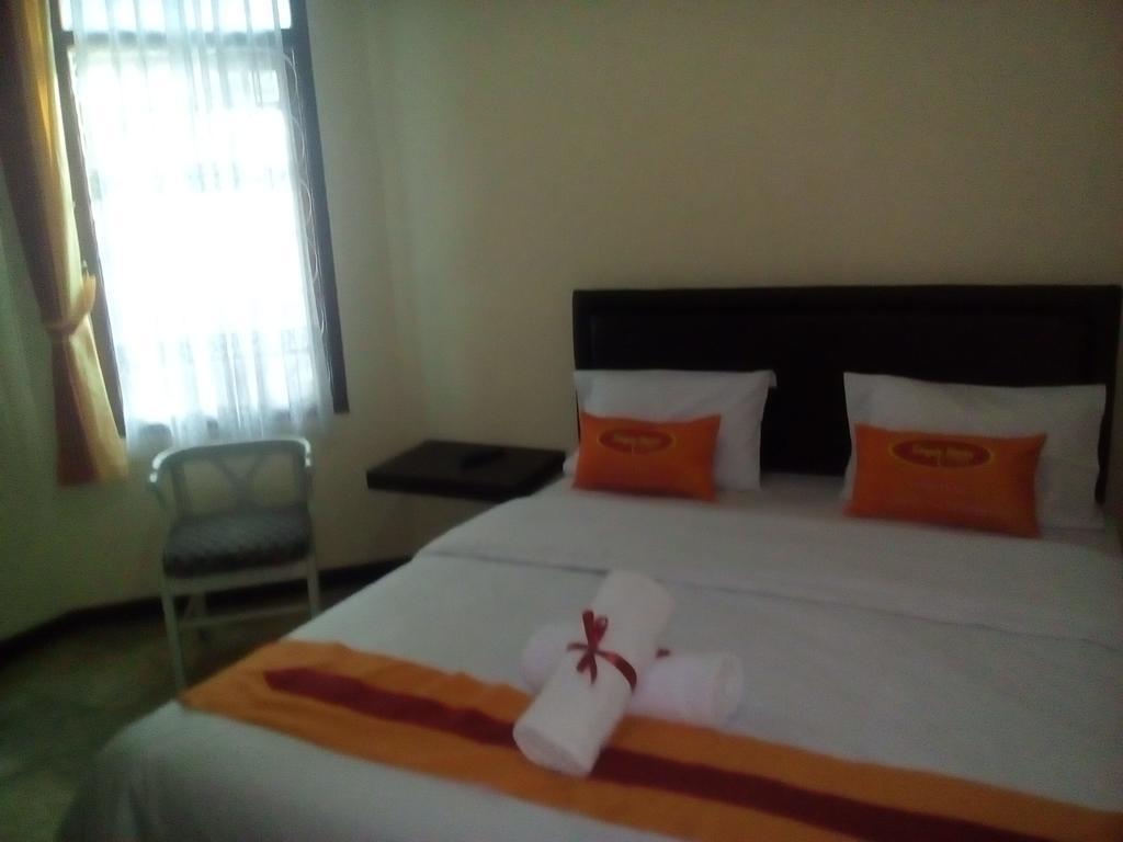Simply Homy Guest House Pasteur バンドゥン エクステリア 写真