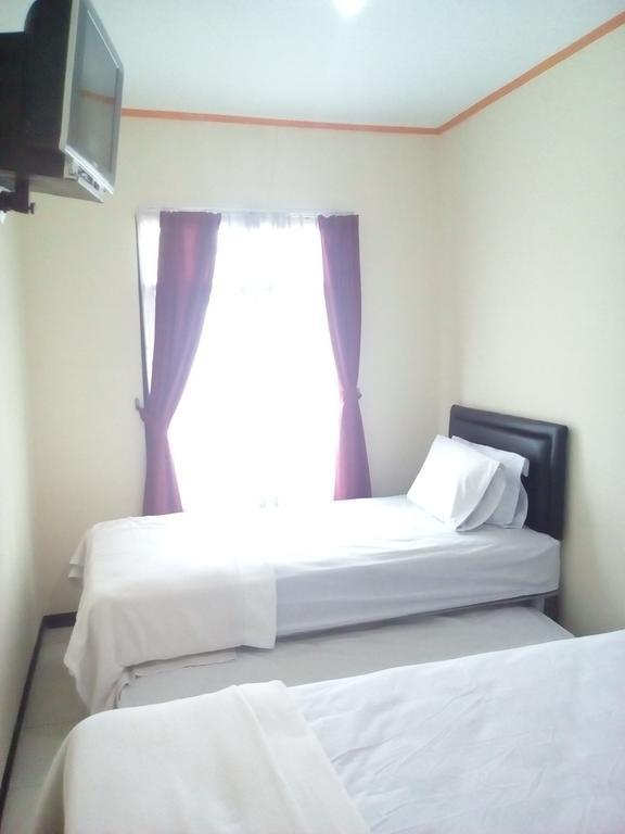 Simply Homy Guest House Pasteur バンドゥン エクステリア 写真