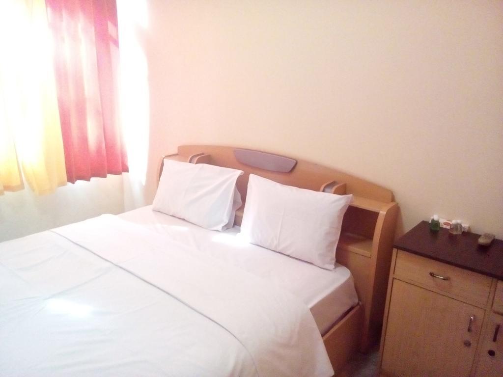 Simply Homy Guest House Pasteur バンドゥン エクステリア 写真