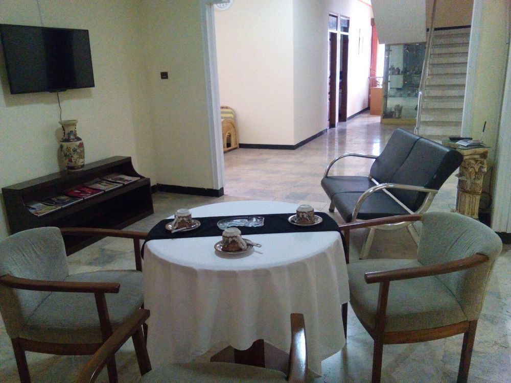 Simply Homy Guest House Pasteur バンドゥン エクステリア 写真