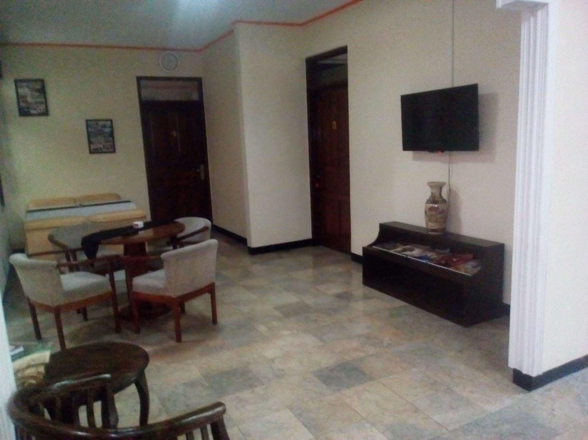 Simply Homy Guest House Pasteur バンドゥン エクステリア 写真
